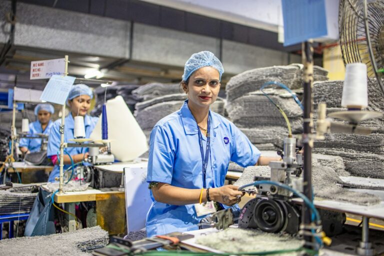 Humanoid Robots Move From Viral Demos to the Factory Floor as AI Models Mature